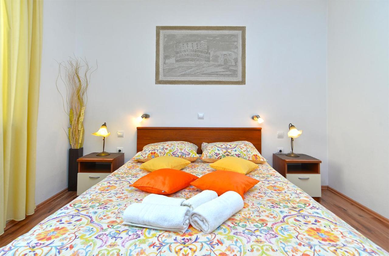 Apartment Jadranko 1761 Peroj Esterno foto