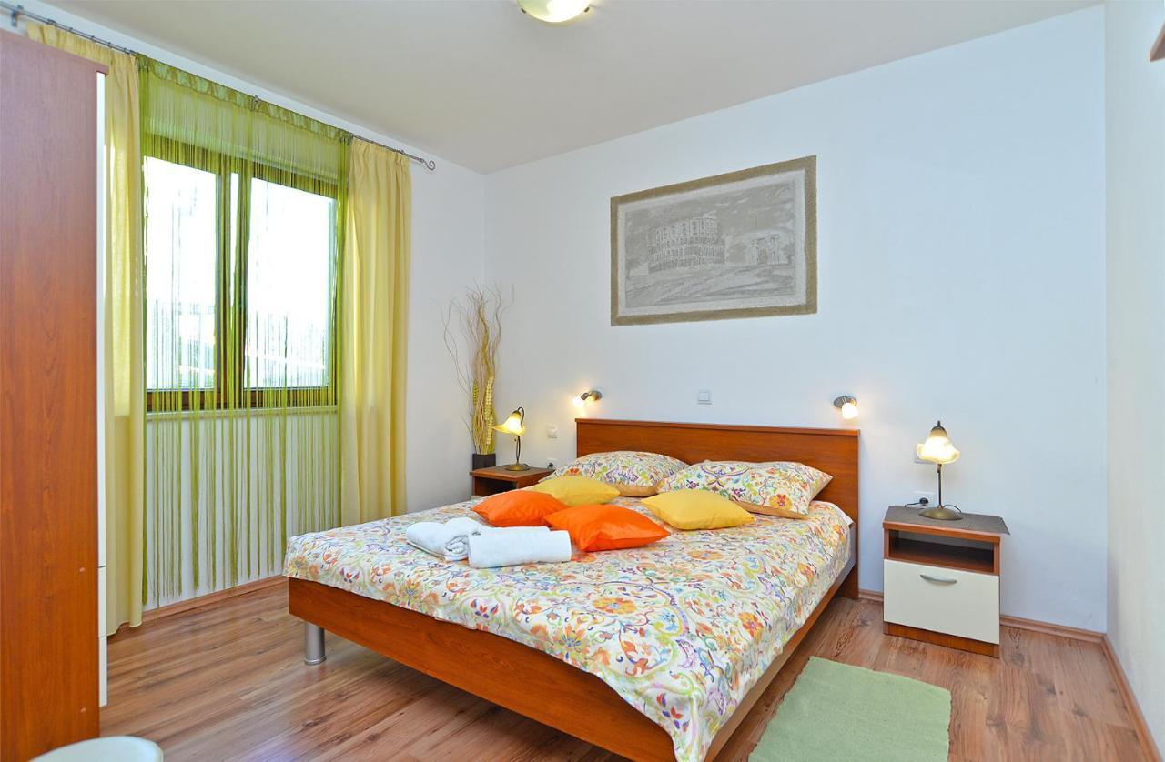 Apartment Jadranko 1761 Peroj Esterno foto