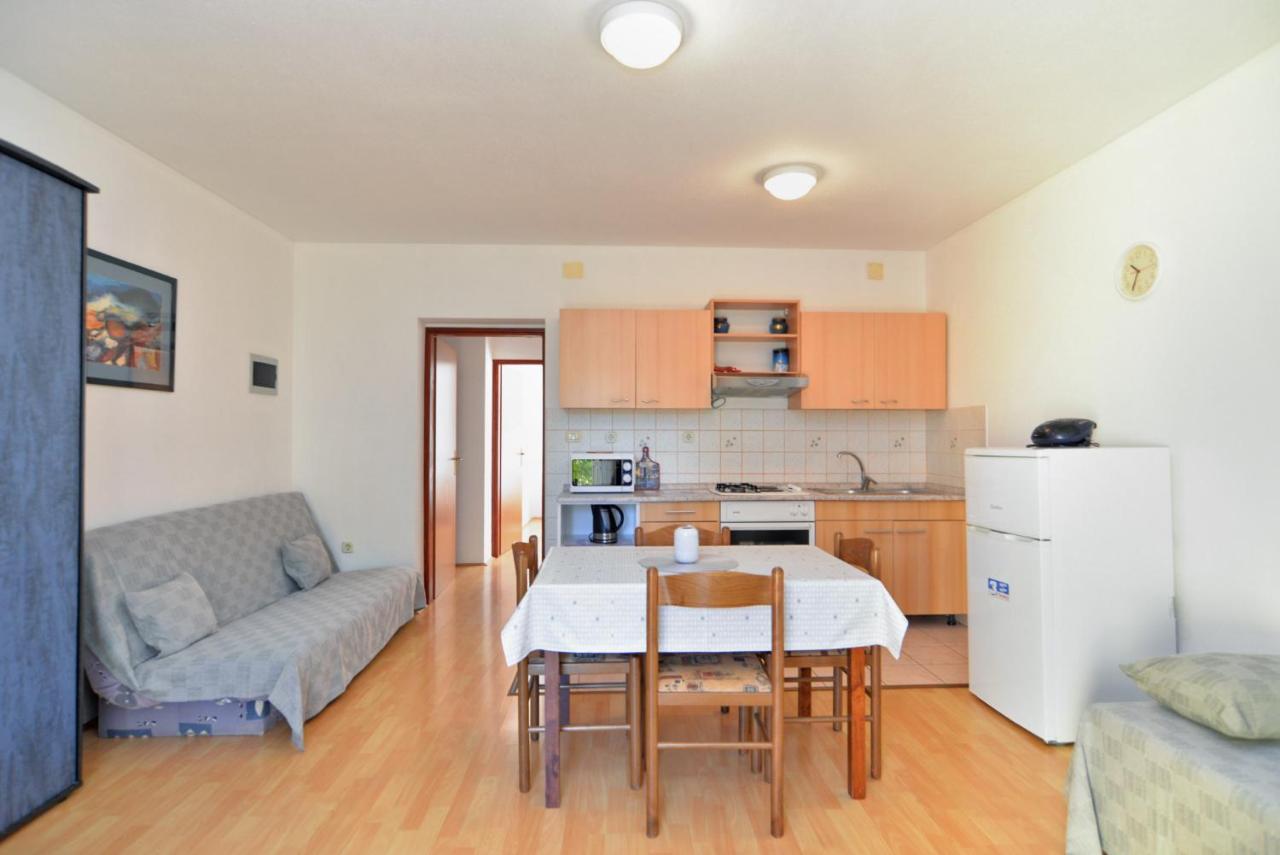 Apartment Jadranko 1761 Peroj Esterno foto