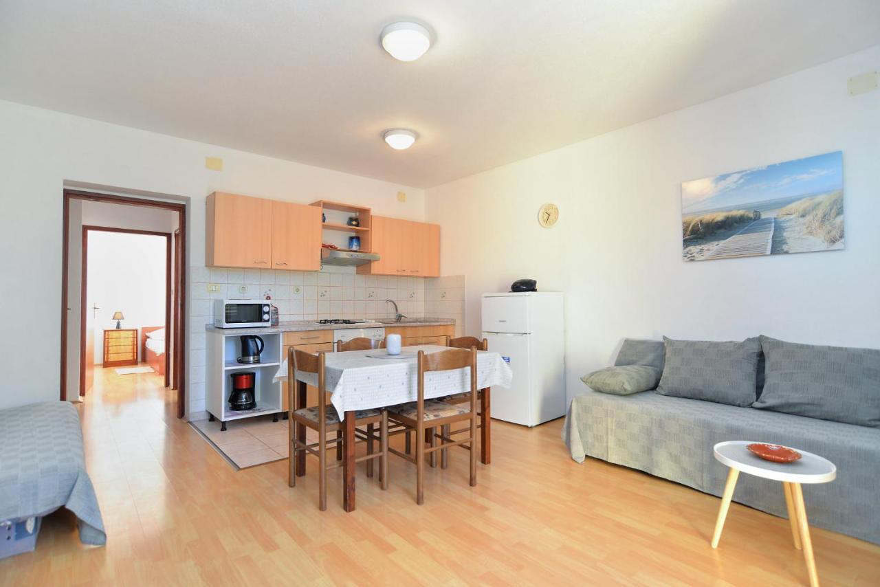 Apartment Jadranko 1761 Peroj Esterno foto
