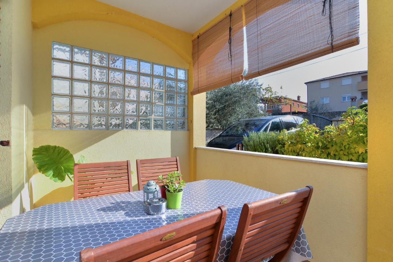 Apartment Jadranko 1761 Peroj Esterno foto